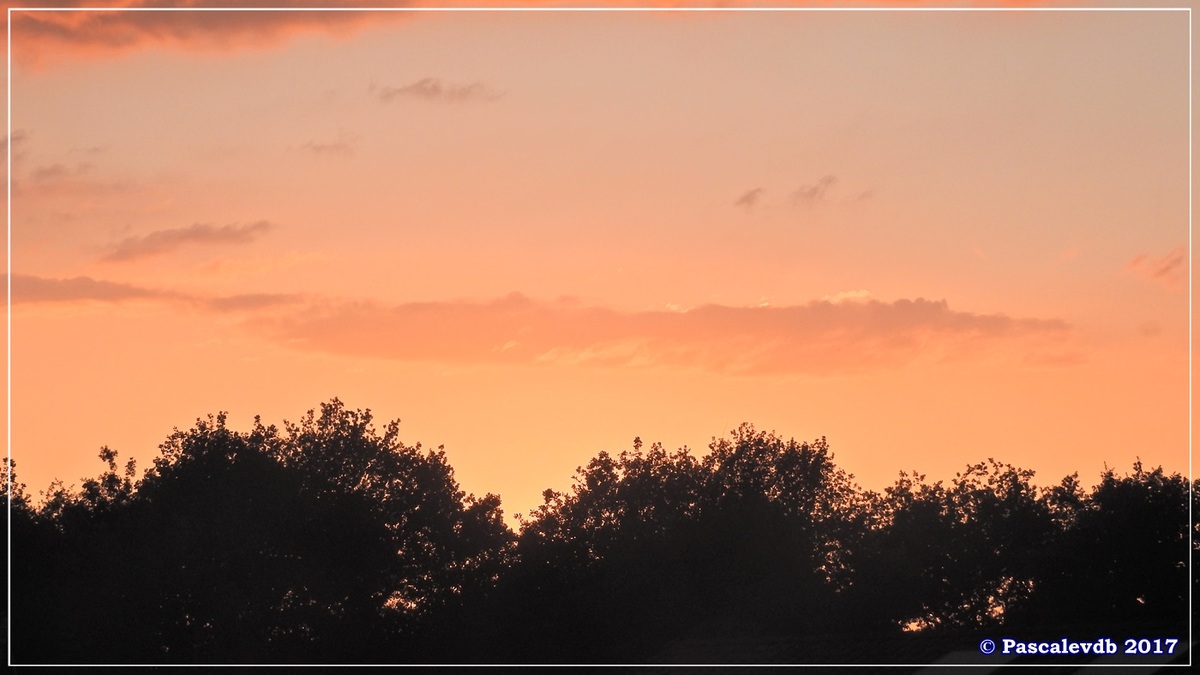 Douceurs flamboyantes d'un coucher de soleil d'Avril 2017