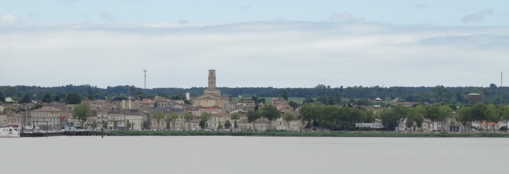 Pauillac vu de l'Estuaire