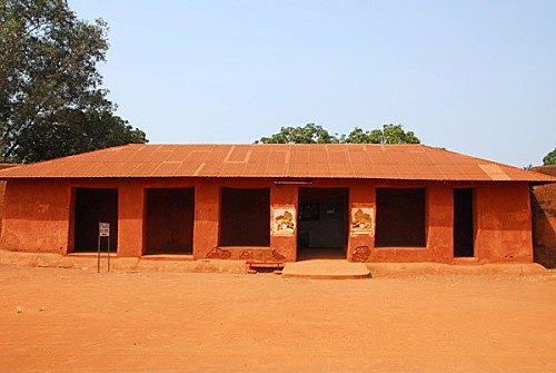 palais-royaux-abomey