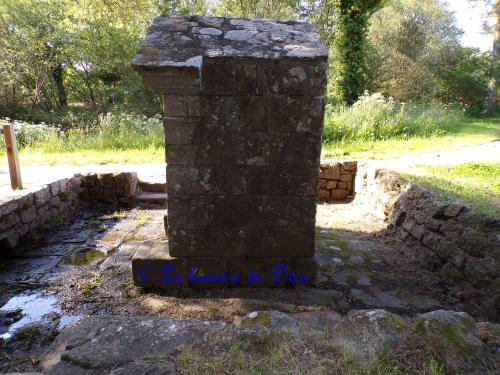 Carnac, la fontaine saint Michel