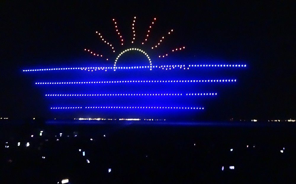 Un grand spectacle de drones, à Arès...