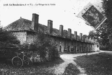 cartes-postales-photos-Le-village-de-la-vallee-LA-BOUEXIERE.jpg