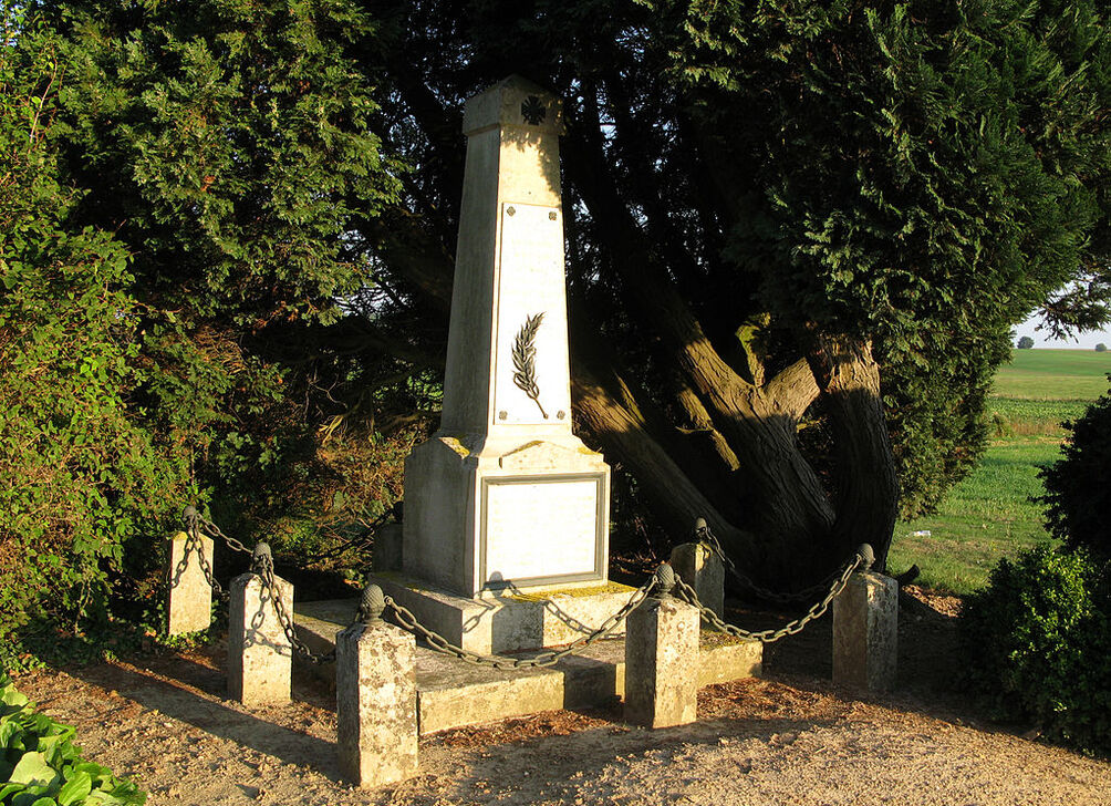 Saint-Rémy-Blanzy monument-aux-morts 1.jpg