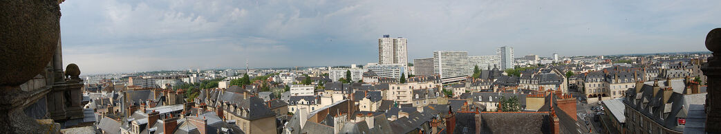 Rennes cathédrale mai 2010 - panorama 1.jpg