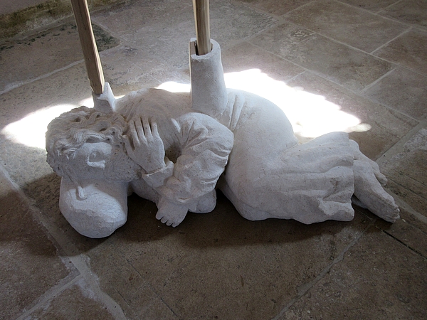 Eric de Laclos a exposé ses belles sculptures dans la chapelle Saint-Phal, pour les Journées du Patrimoine 2018