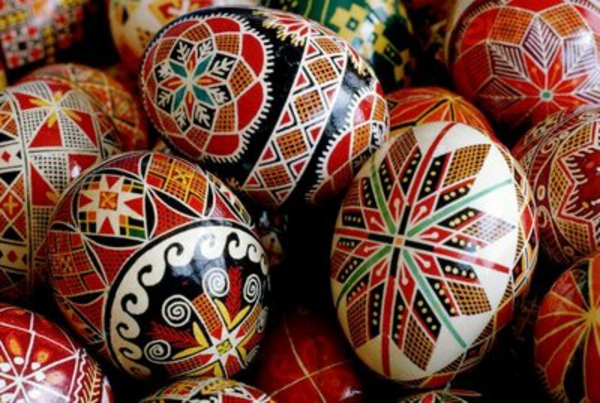 Les œufs décorés – un art inspirant non seulement pendant la periode des  Pâques!
