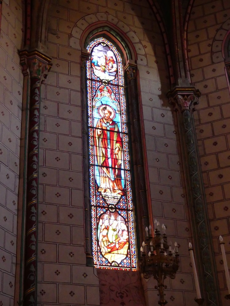L'église Saint-Louis de Castets-en-Dorthe...