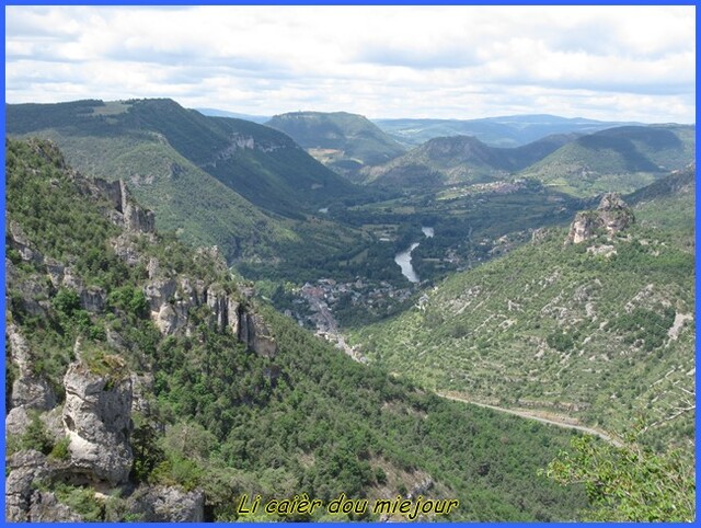 Aveyron causse noir, l'église st Jean de Balmes, l'ermitage st Michel 