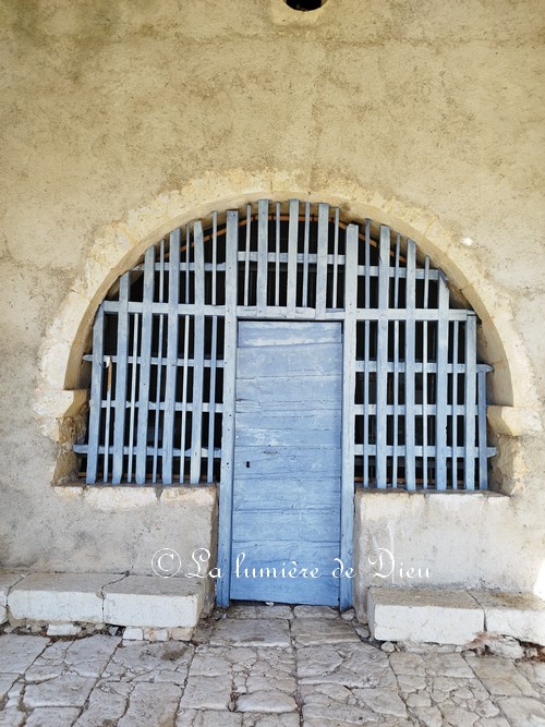 Mons (Var), la chapelle Notre-Dame de la Pitié