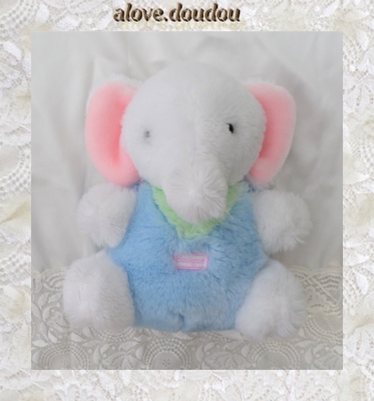 Doudou Peluche Eléphant Assis Boulgom Blanc Bleu Rose Vert