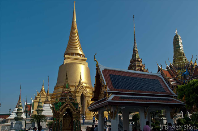 Entrée au Wat Phra Kaew Grand Palais de Bangkok Entrée au Wat Phra Kaew Grand Palais de Bangkok
