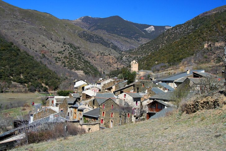 Evol village | Conflent, Pyrenees-Orientales | Nick Ayres | Flickr