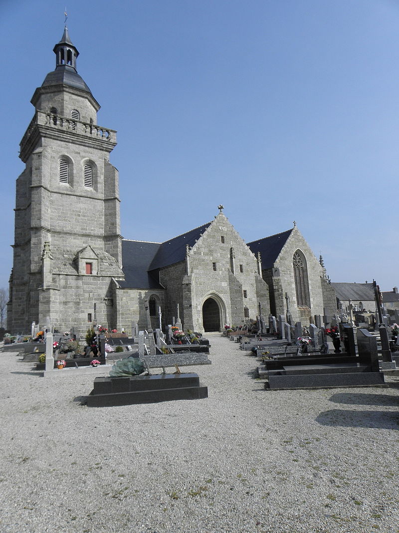 Saint-Gilles-Pligeaux (22) Église 02.JPG