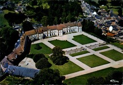 LES REMPARTS DE BROGLIE (Eure)