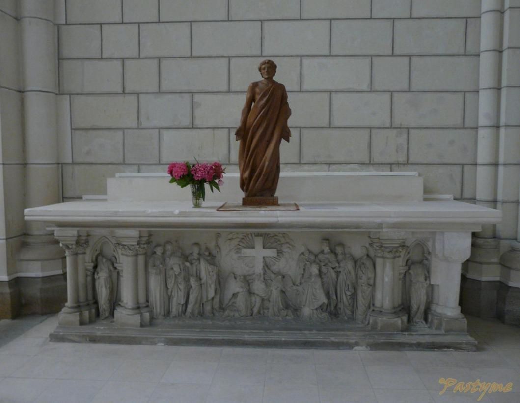 Eglise de Saint Nazaire.....intérieur