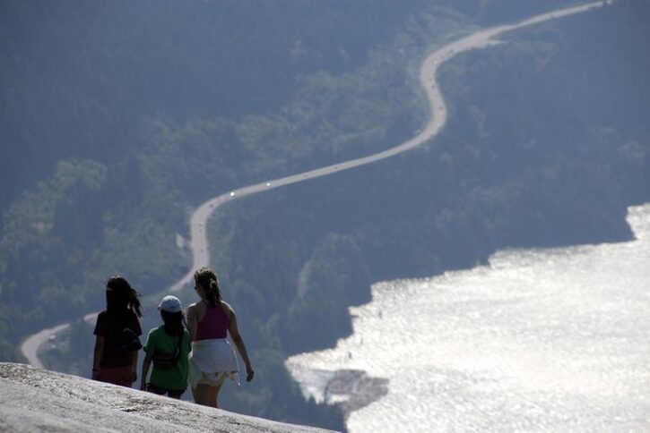 « L'autoroute de la mer au ciel », de Squamish à Whistler, en Colombie-Britannique 