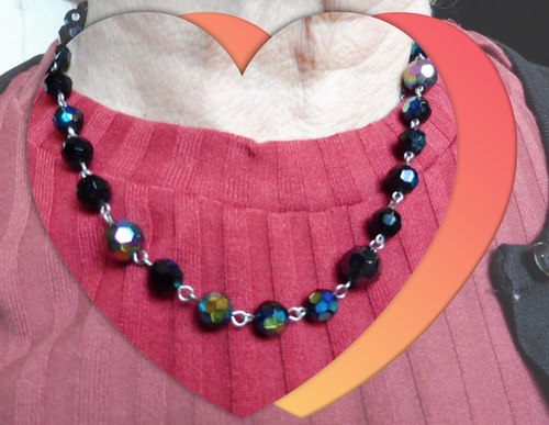 collier avec perles de verre 