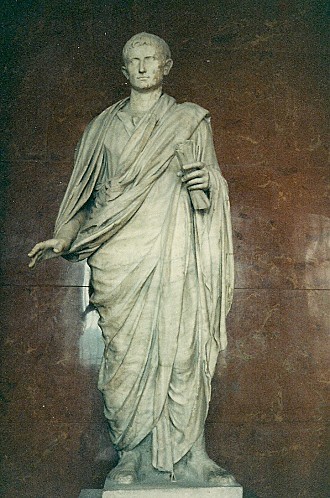 Auguste en Sénateur (Louvre) (2)