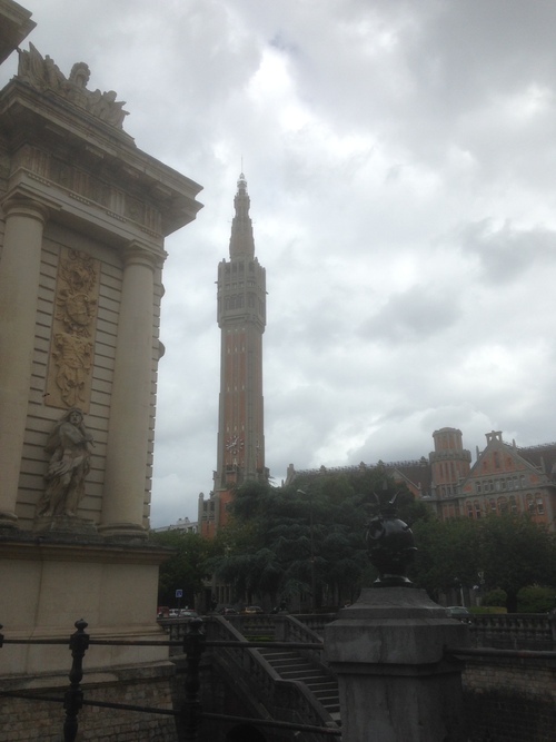 vue du Beffroi de l'Hôtel de Ville de Lille, depuis la Porte de Paris