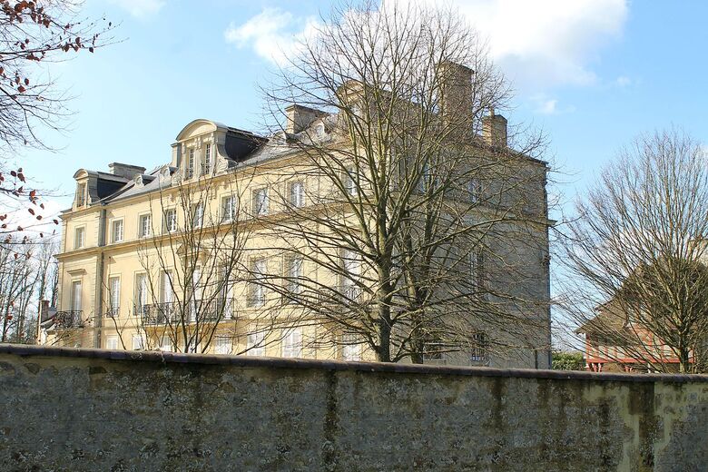 Saint-Loup-Hors château de Cambre.JPG