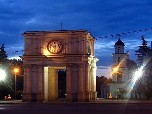 * Bienvenue dans la capitale moldave!