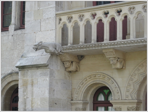 Entrée de l'abbaye (2)