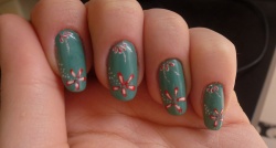 Nail Art fleuri :D 