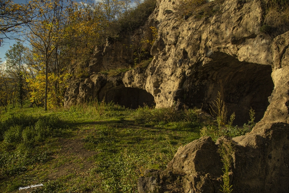 Les grottes de Perrier