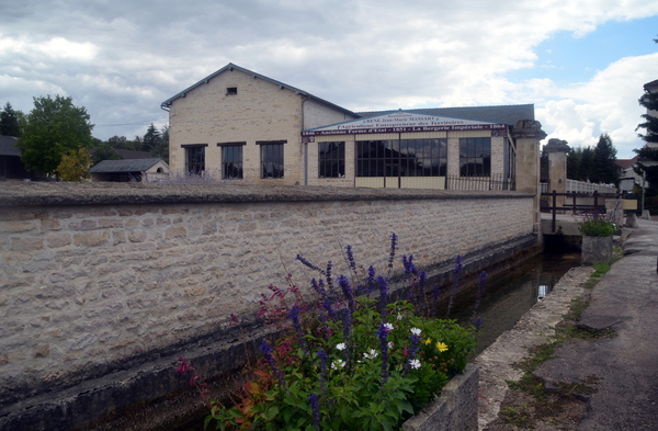 Promenade dans le village de Gevrolles