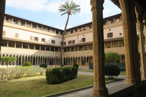 Le cloître Saint-François à Palma de Majorque