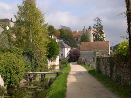 Petite randonnée sur Chateau-Landon