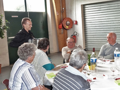 Le repas offert aux Séniors de la ville de Châtillon sur Seine...