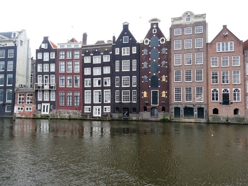 Quartier de Damrak à Amsterdam (Pays-Bas)