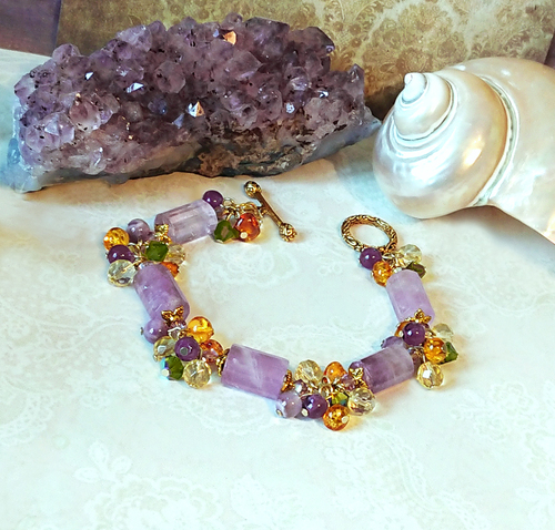 Bracelet Grappe multi gems violet jaune pierre d'améthyste, ambre, citrine et cristal de Swarovski / fermoir toggle doré