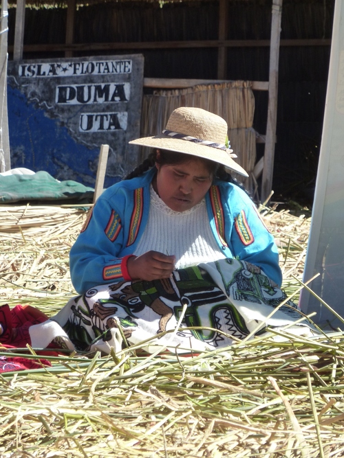 Les îles Uros du lac Titicaca (Pérou)