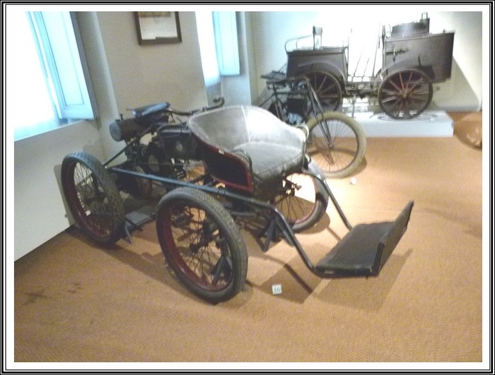 Au musée des voitures anciennes à Compiègne