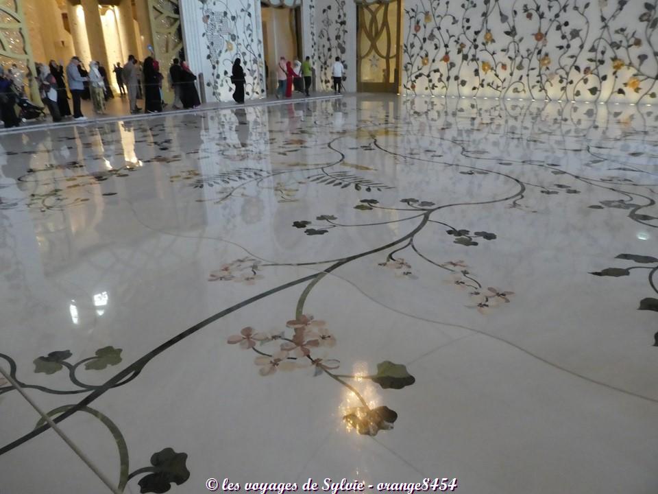 ABU DHABI MOSQUÉE Cheikh Zayed INTERIEUR