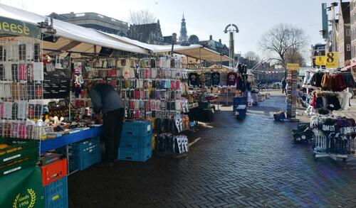  Le marché sur Nieuwmarkt à Amsterdam