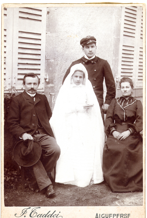 Communion Marcelle Allias 1905