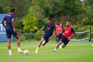season psg training soccer project is now