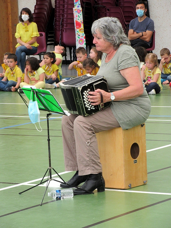 Quatre classes de maternelle  du Pays Châtillonnais ont chanté les Zanimos....