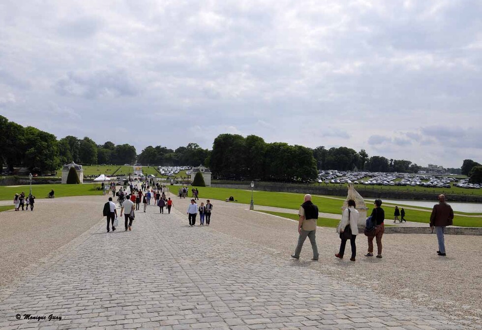 Vers la sortie du château de Chantilly