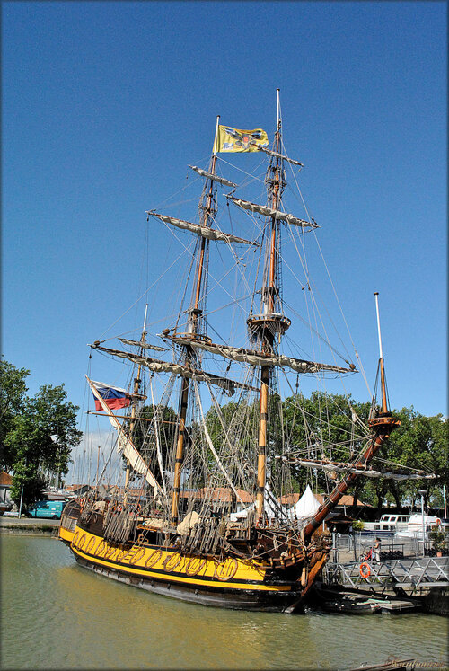 Photo du bateau le Shtandart (au port de Rochefort)