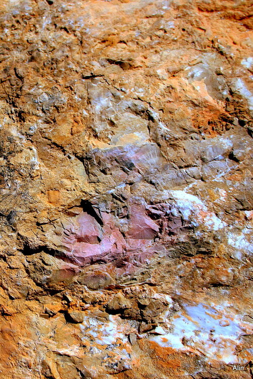 Surface colorée de rochers