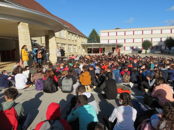 Le cross du Collège Fontaine des Ducs s'est déroulé dans une belle ambiance !