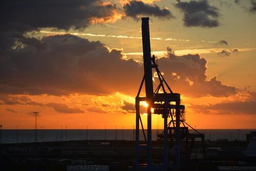 Coucher de soleil depuis le Preziosa à Zeebruges