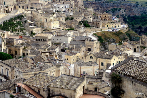 Italie : Matera et ses maisons troglodytes ...