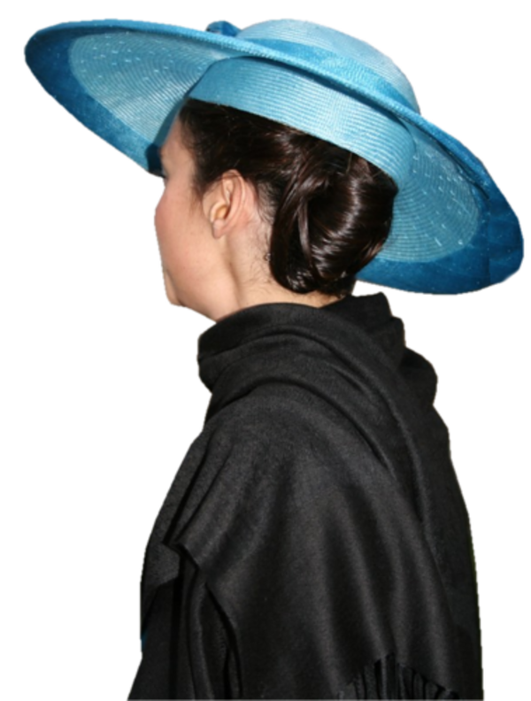 Femme chapeautée 3