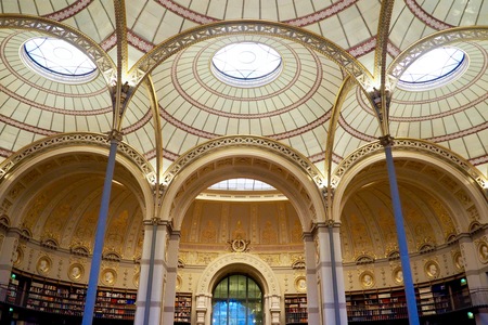 La bibliothèque la plus incroyable de Paris