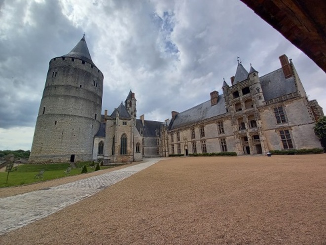 Châteaudun Les Grottes du Foulon Le centre historique Le château Vendredi 14 juin 2024